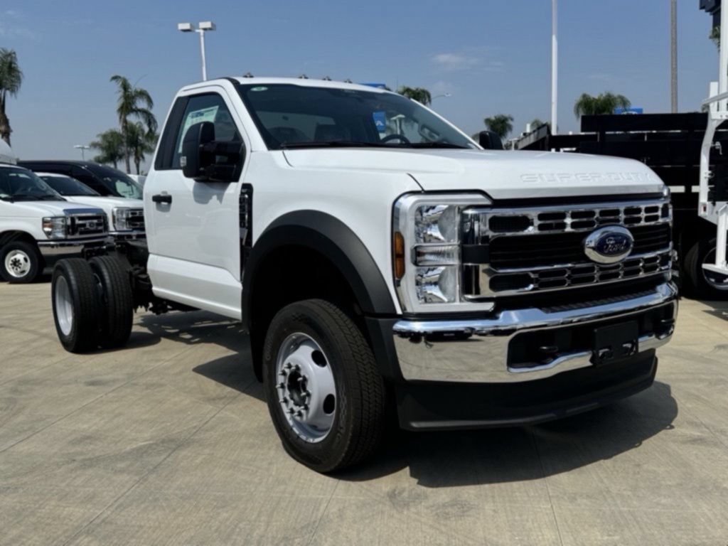 New 2024 Ford F550 4x4 Regular Cab Super Duty w/ XLT Value Package image 4