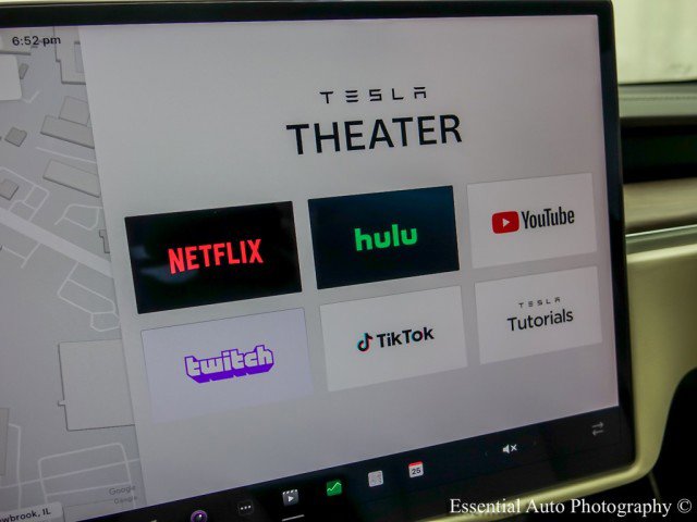 Used 2023 Tesla Model S image 24