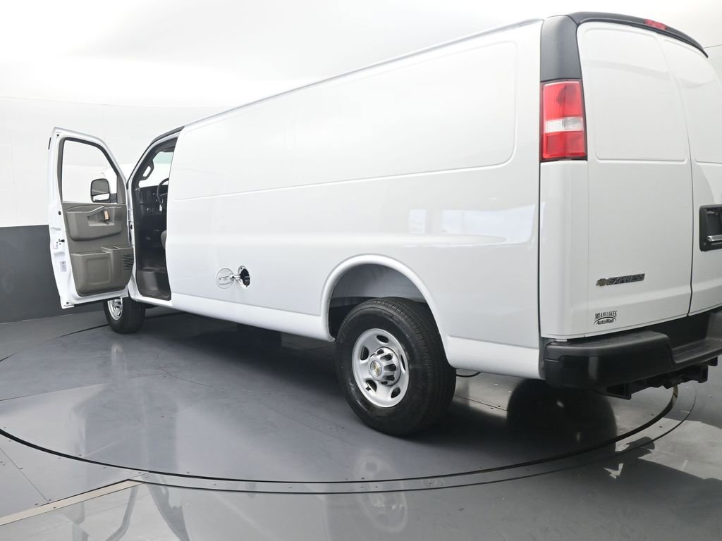 New 2026 Chevrolet Express 2500 Extended w/ Driver Convenience Package RWD image 73