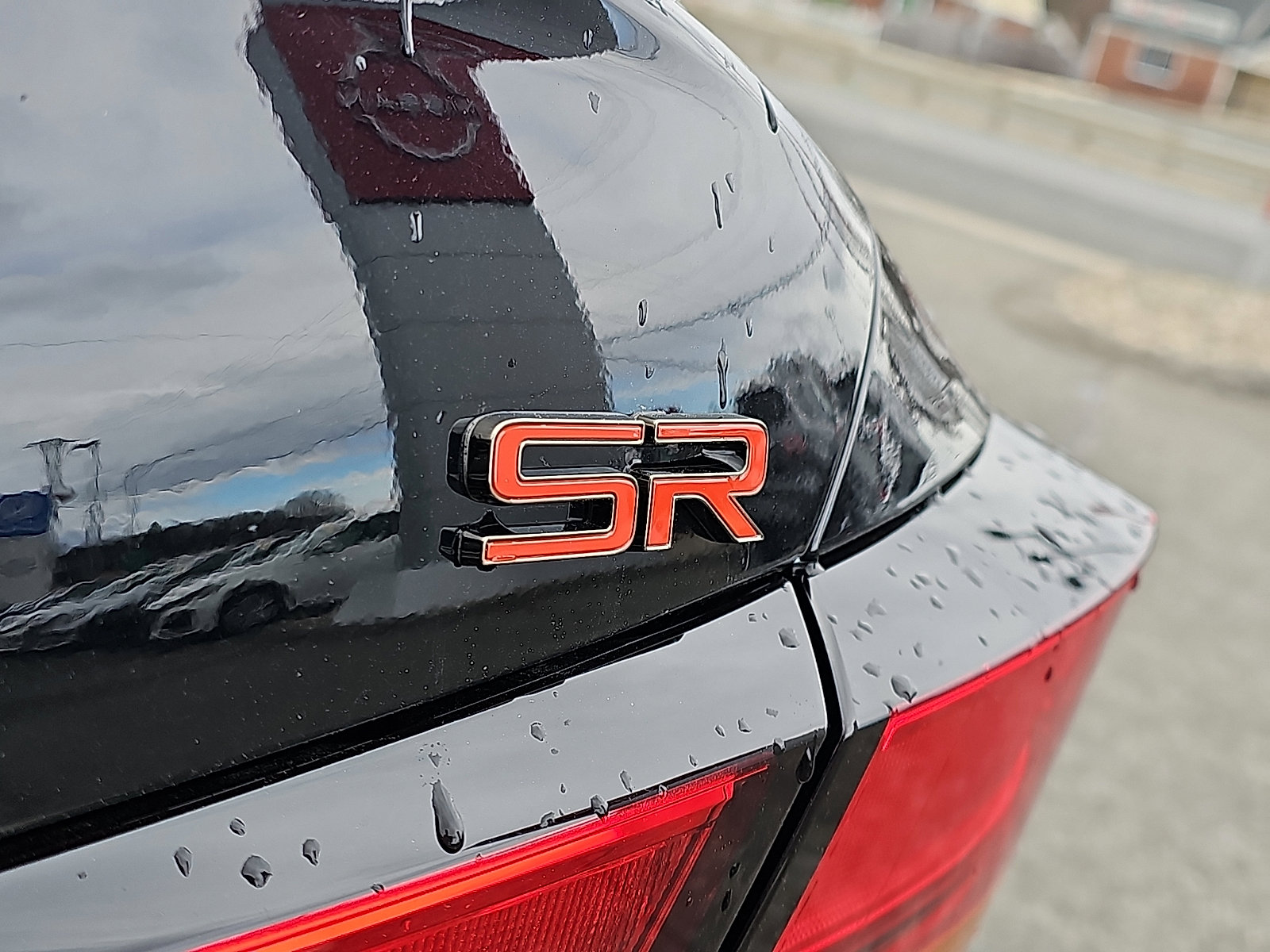 Used 2025 Nissan Altima 2.5 SR image 31