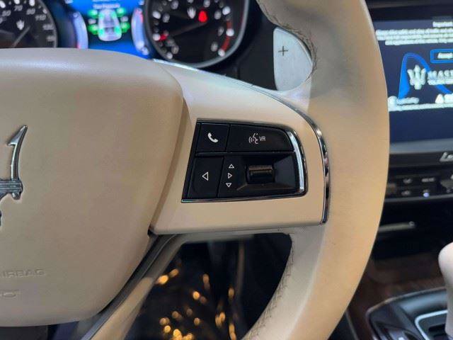 Used 2017 Maserati Levante S AWD/4WD image 21