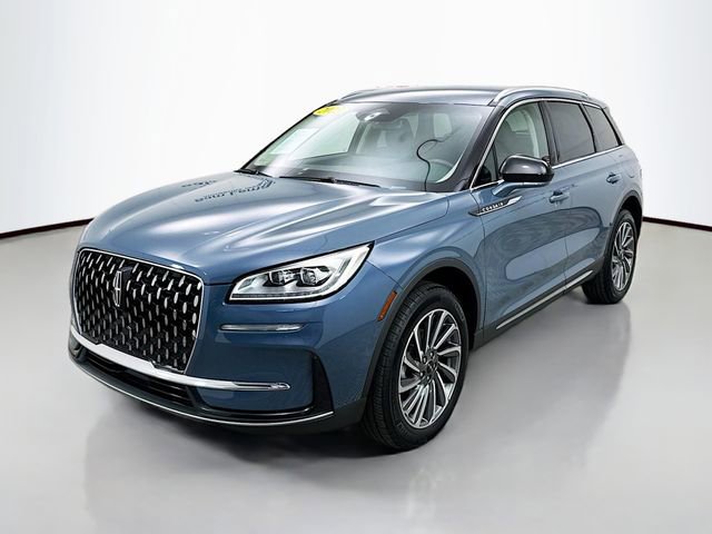 Used 2023 Lincoln Corsair Reserve image 3