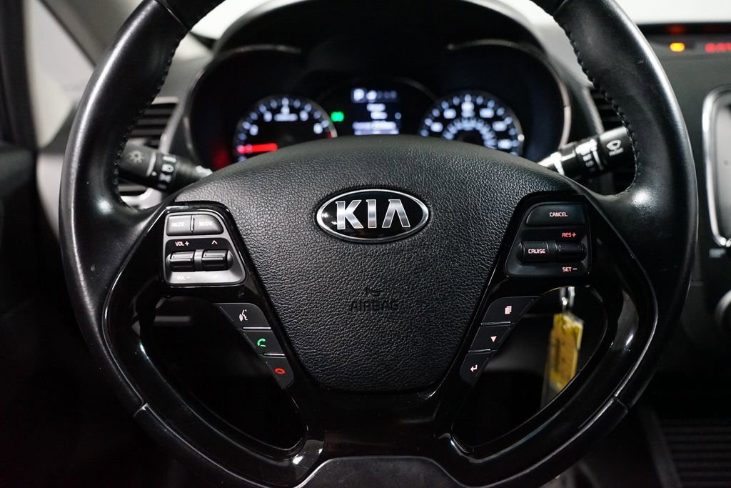 Used 2018 Kia Forte S image 12