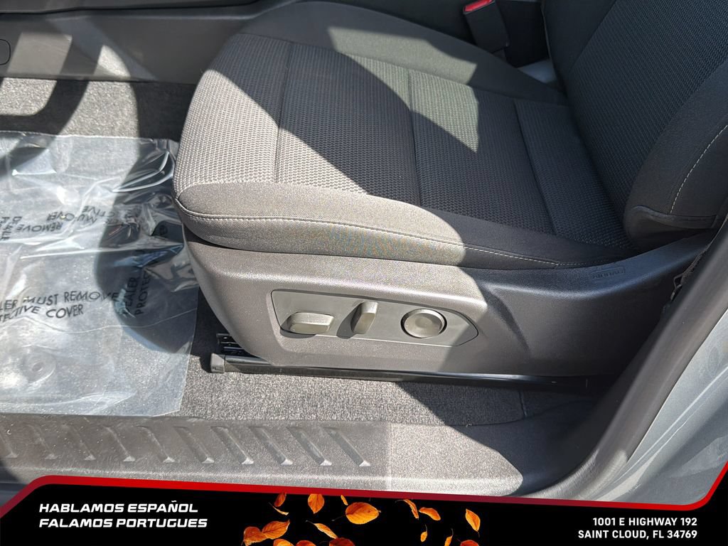 Used 2026 Chevrolet Colorado LT RWD image 14