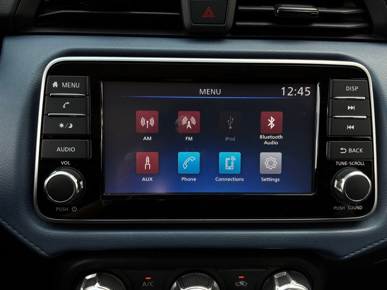 Used 2025 Nissan Versa SV FWD image 25