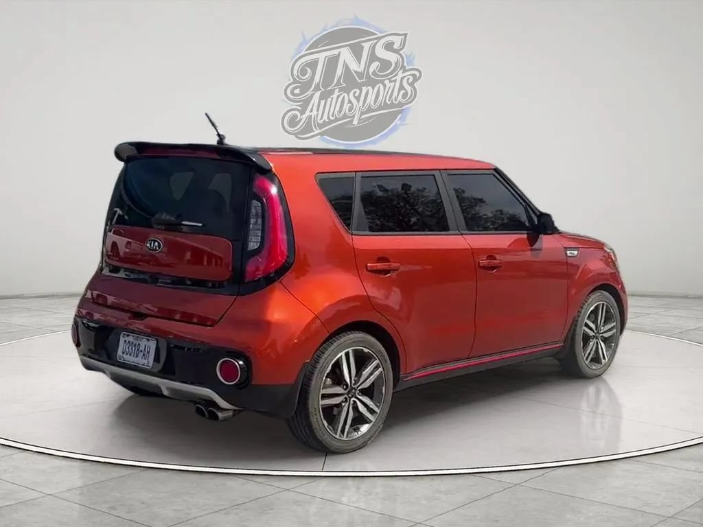 Used 2018 Kia Soul ! w/ Tech Package FWD image 5