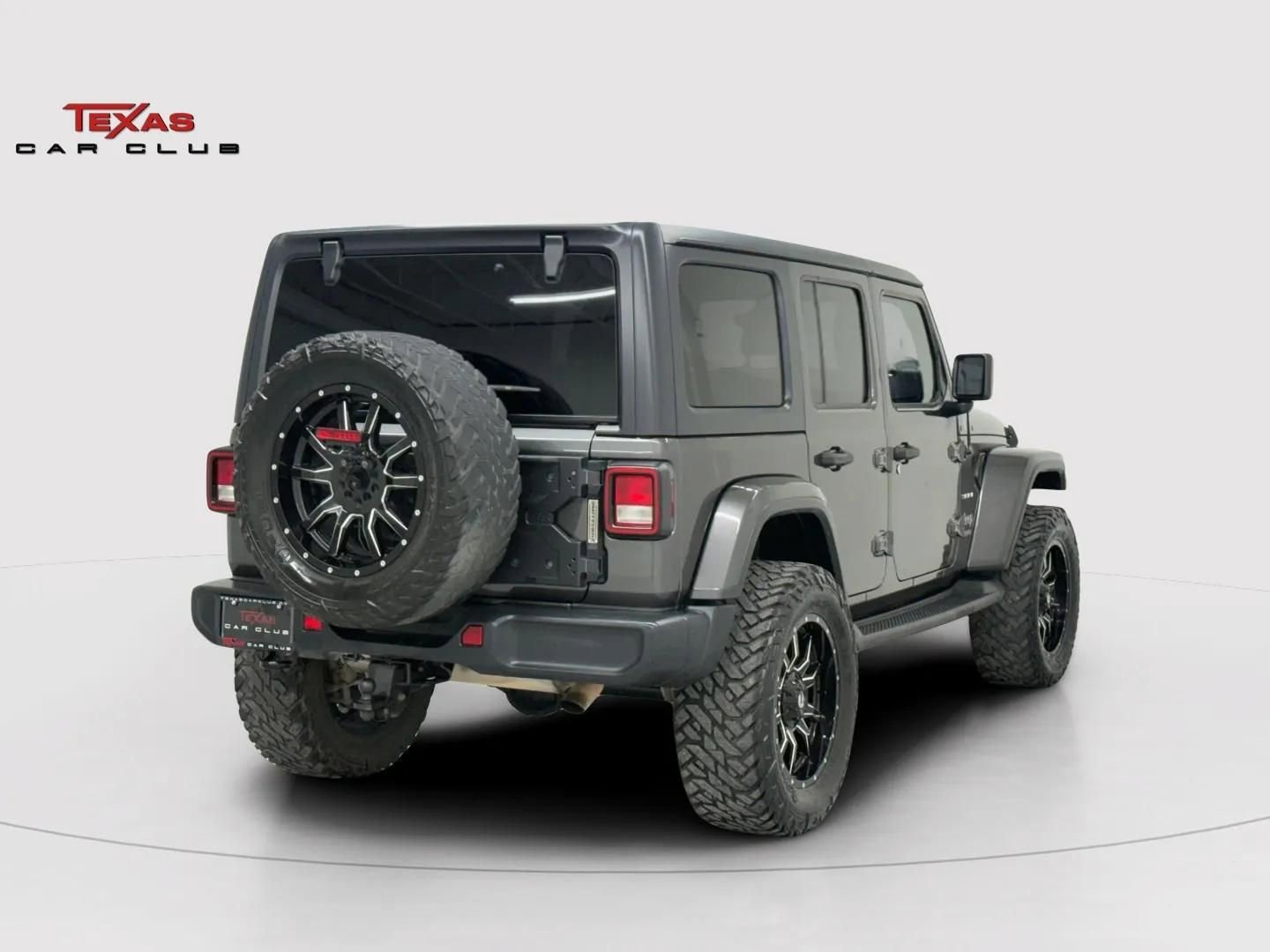 Used 2019 Jeep Wrangler Unlimited Sahara image 5