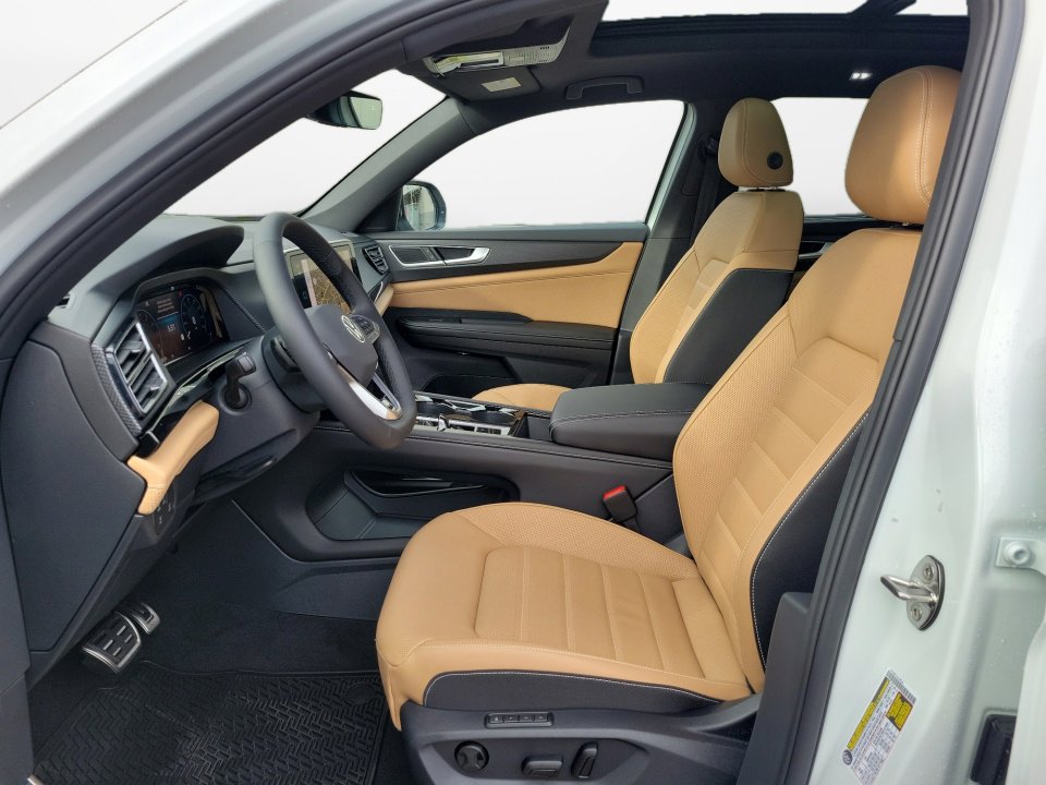 New 2026 Volkswagen Atlas Cross Sport SEL R-Line image 9