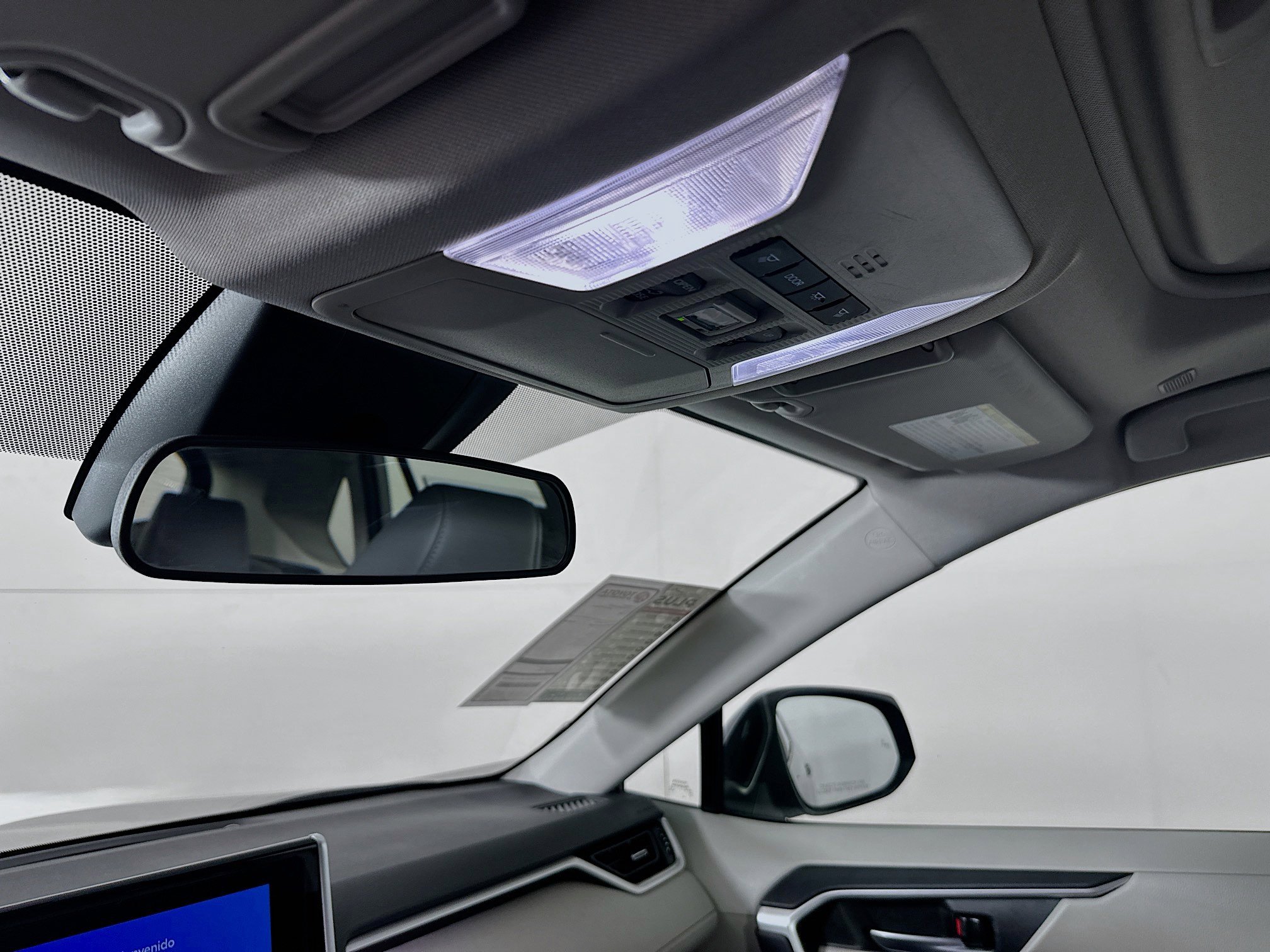 Used 2023 Toyota RAV4 XLE Premium image 18