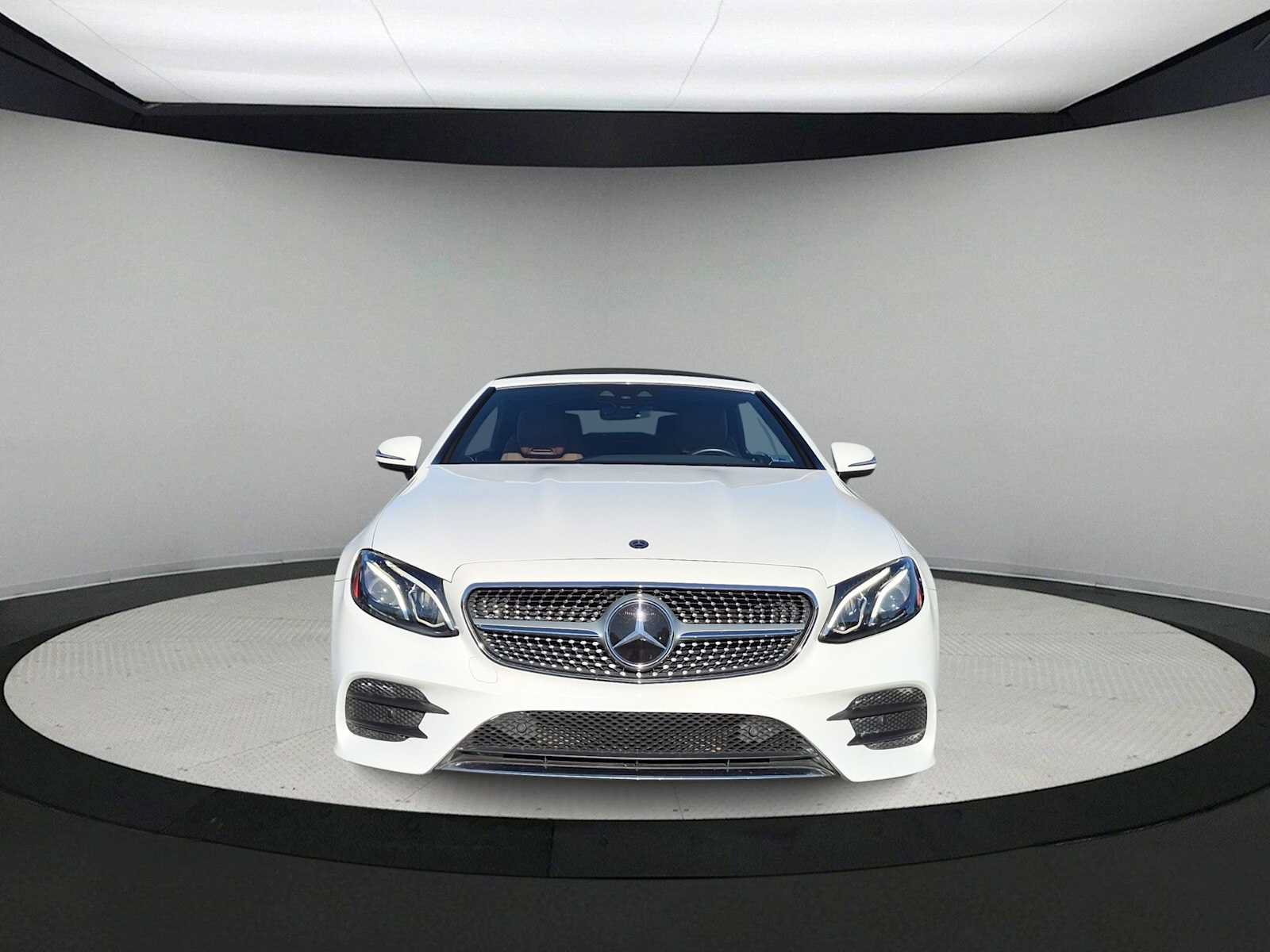 Used 2019 Mercedes-Benz E 450 Cabriolet image 3