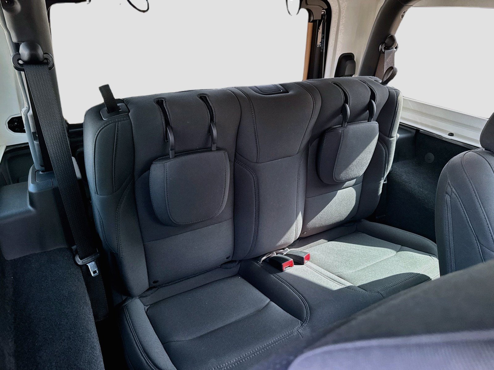 Used 2021 Jeep Wrangler Sport AWD/4WD image 15