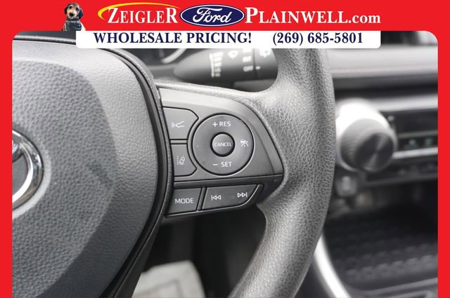 Used 2025 Toyota RAV4 LE image 16
