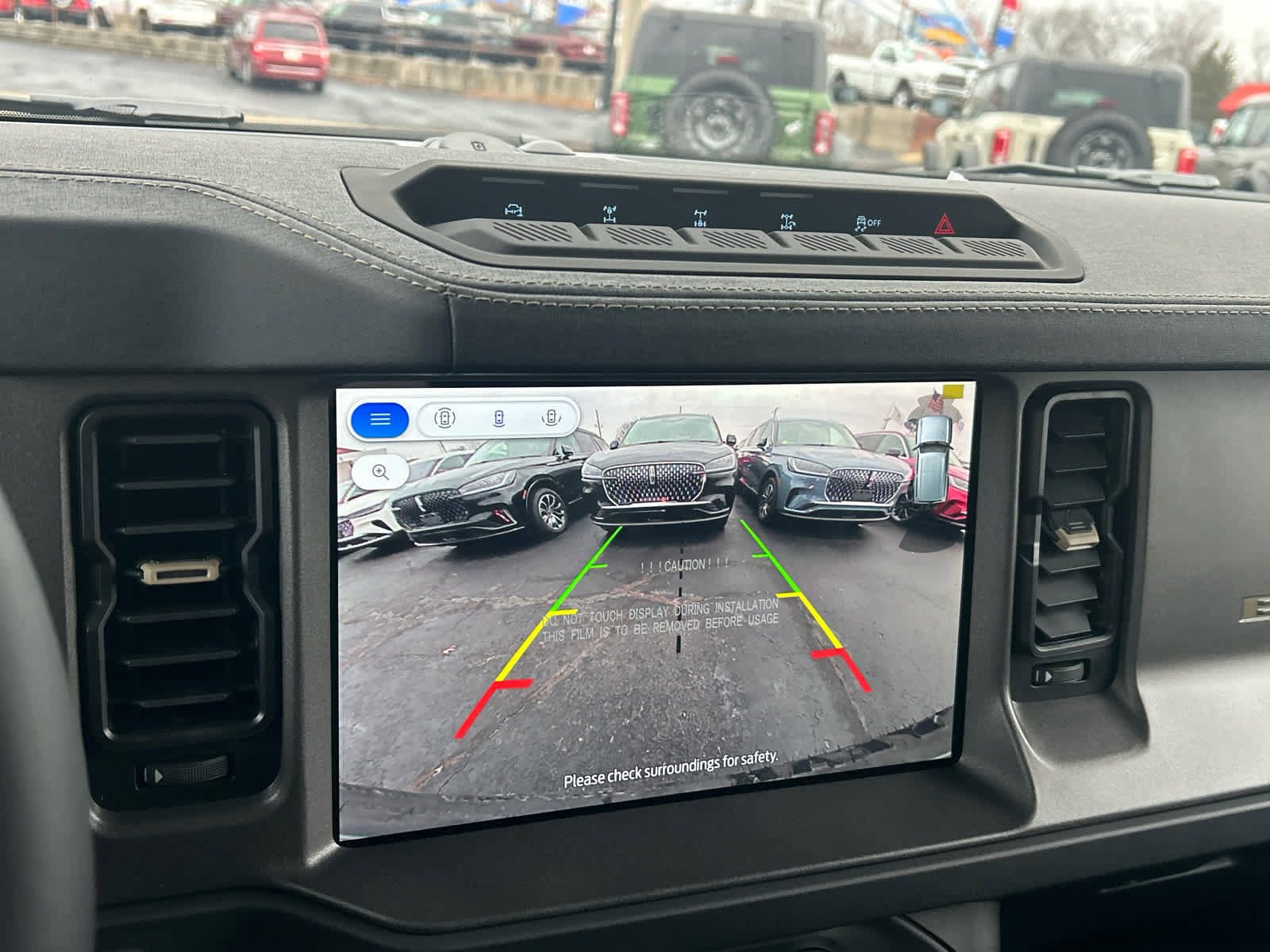 New 2025 Ford Bronco Badlands image 31