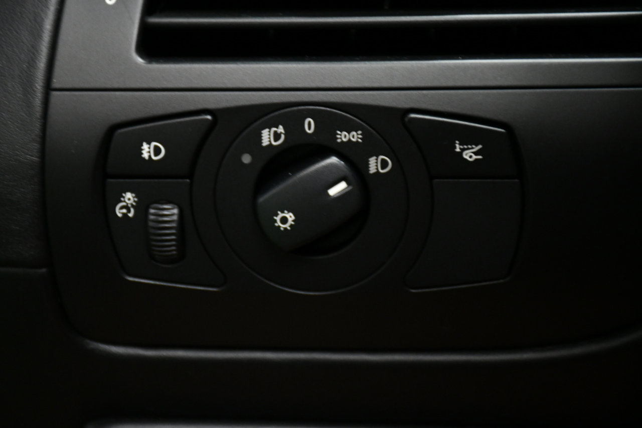 Used 2010 BMW 650i Convertible image 19