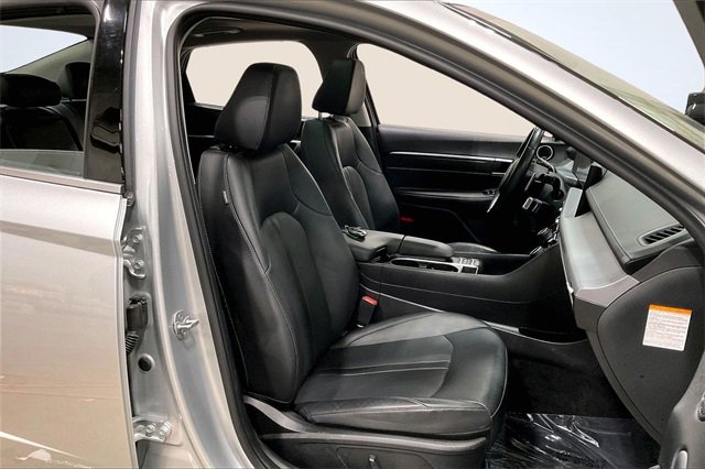 Used 2025 Hyundai Sonata Limited image 7
