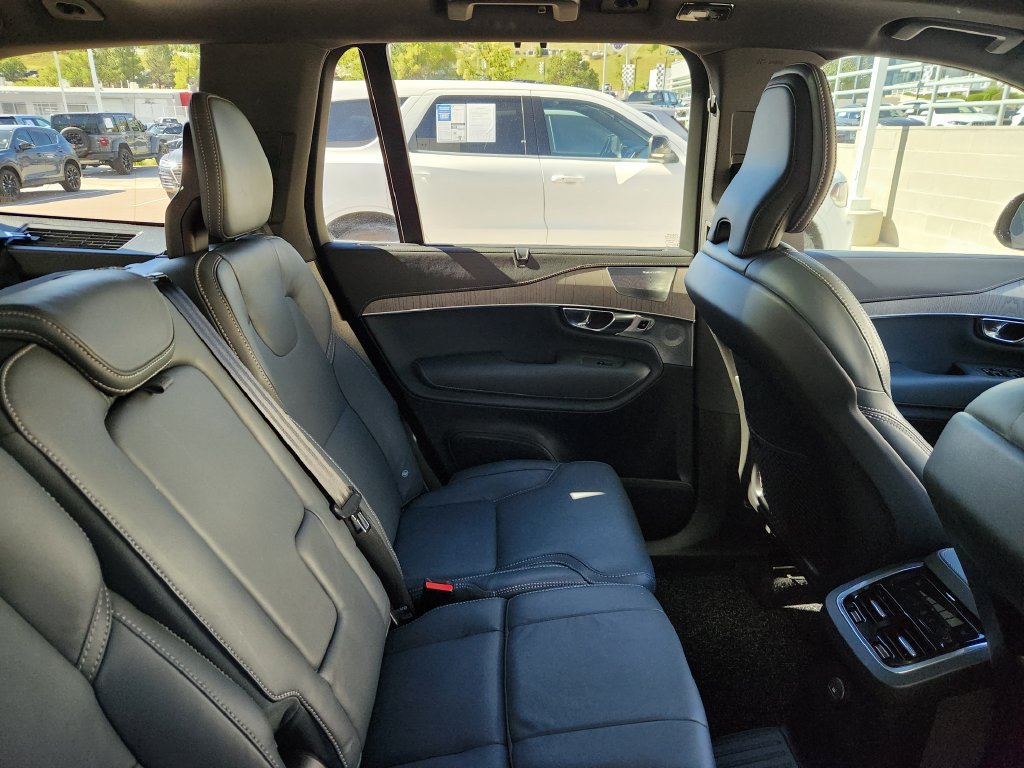 Used 2023 Volvo XC90 T8 Ultimate w/ Protection Package Premier AWD/4WD image 10