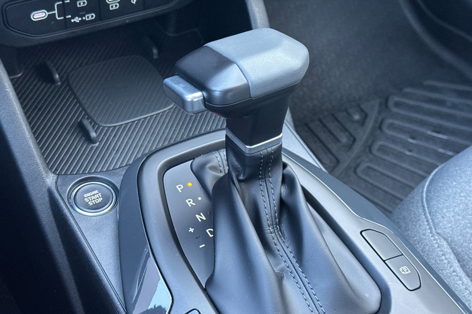 Used 2025 Kia K4 EX image 22