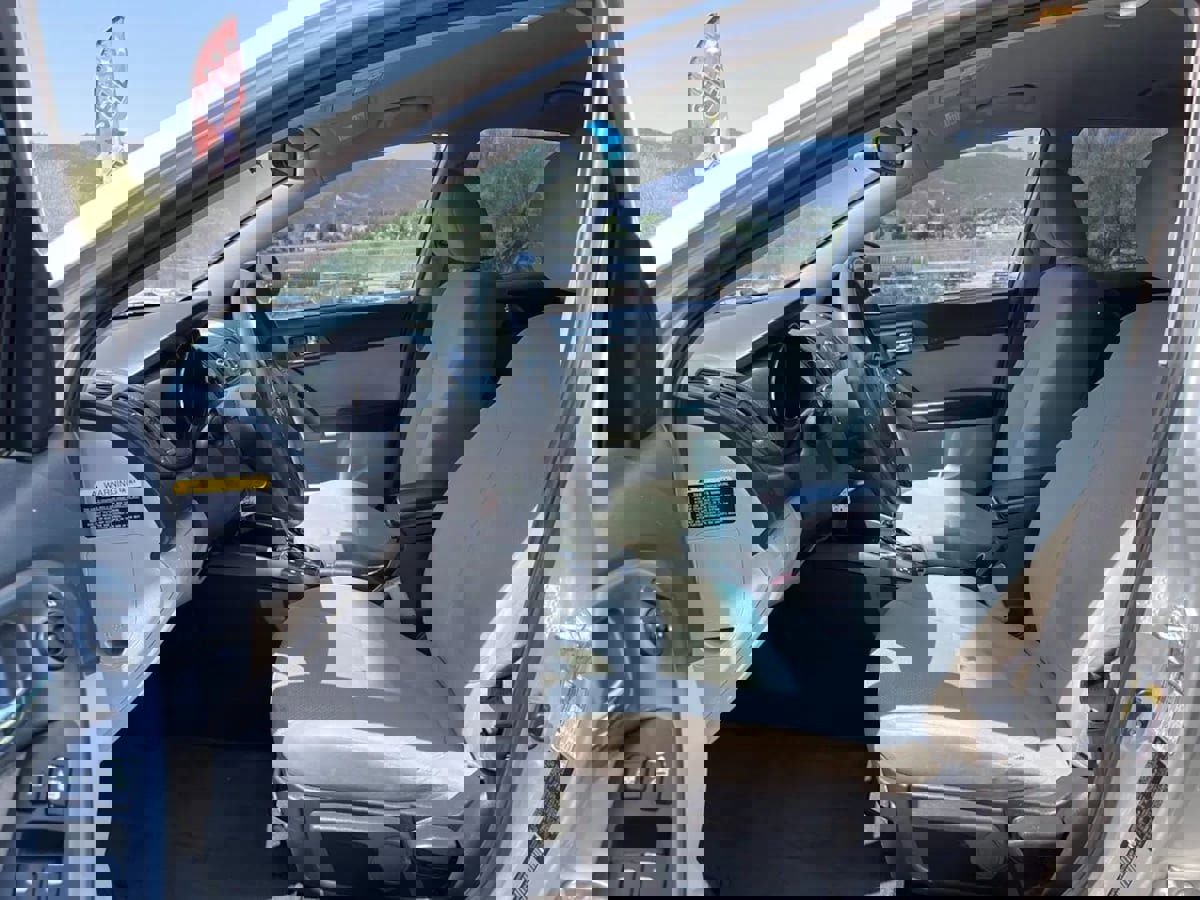 Used 2013 Kia Forte EX image 16