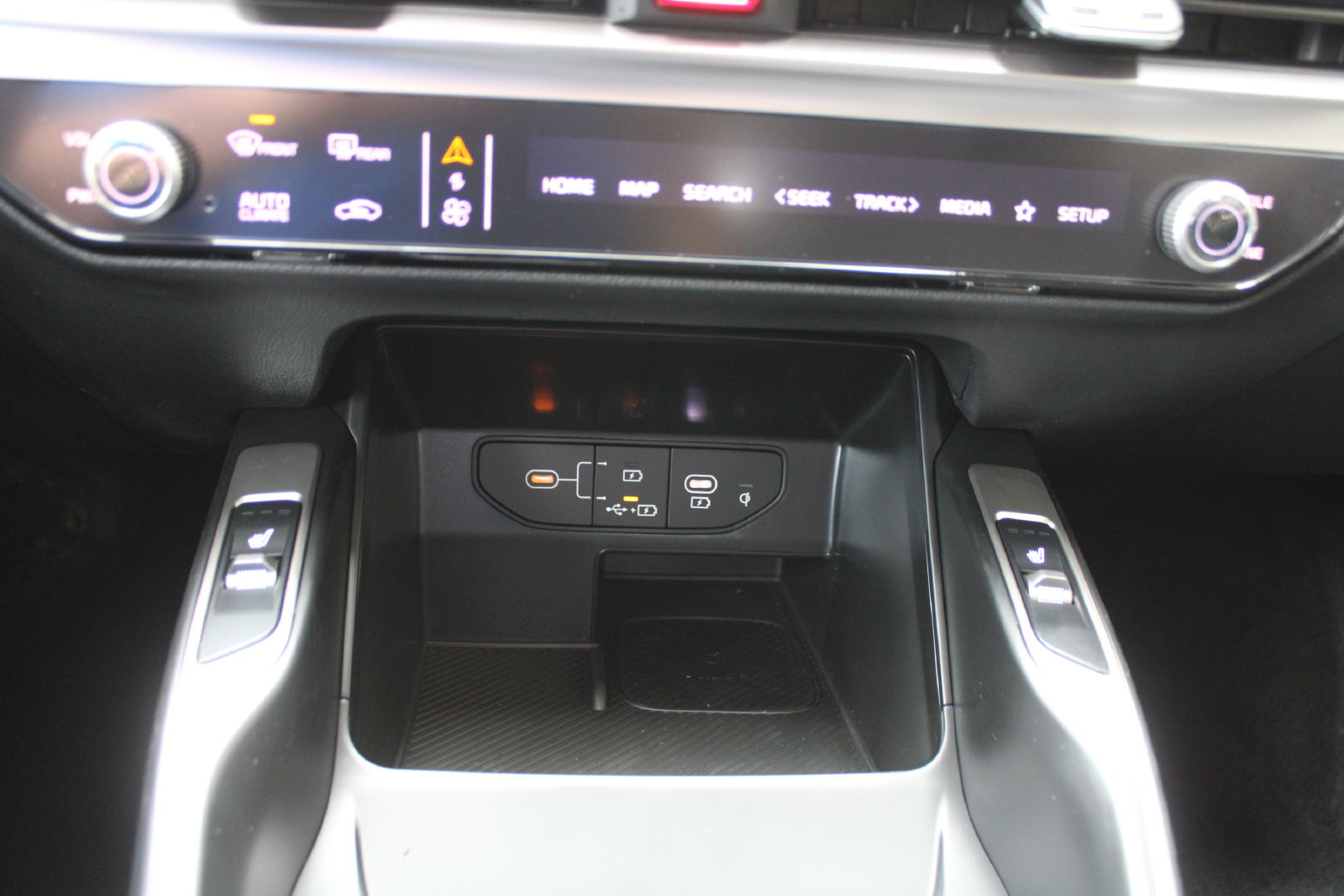 Certified 2026 Kia Sorento S AWD/4WD image 40