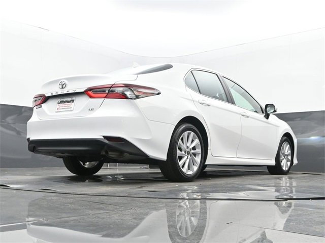 Used 2024 Toyota Camry LE image 27