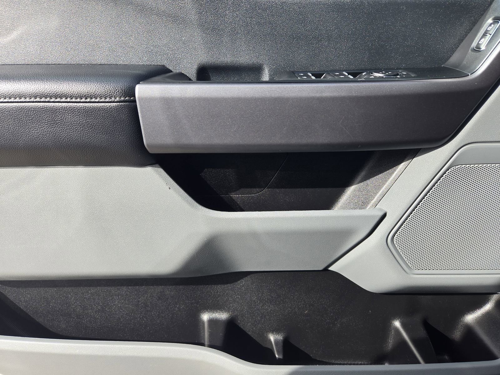 Certified 2025 Ford F350 XLT image 23