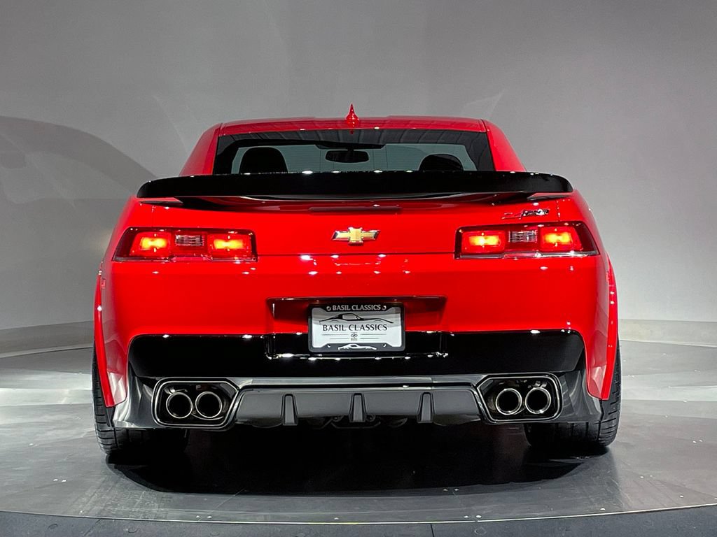 Used 2015 Chevrolet Camaro Z/28 RWD image 37
