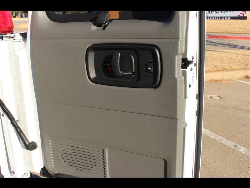 Used 2020 Chevrolet Express 3500 LS RWD image 14