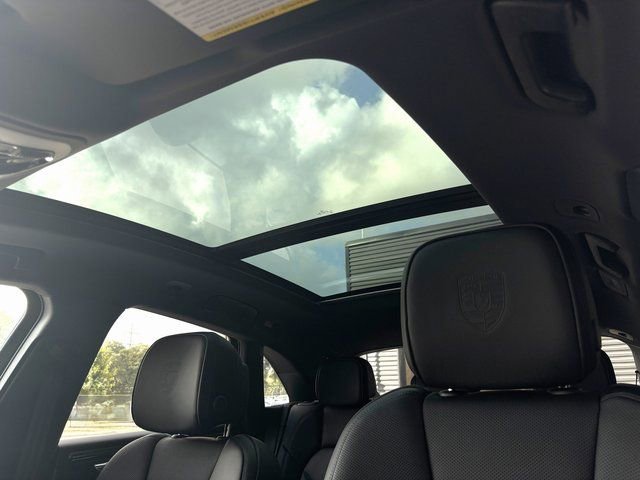 Certified 2026 Porsche Macan Turbo AWD/4WD image 25