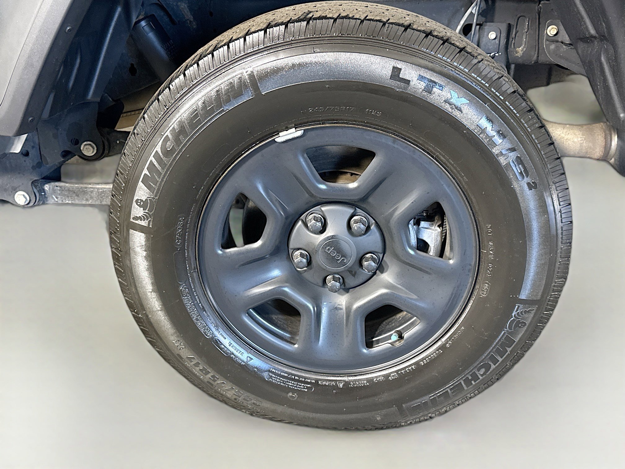 Used 2021 Jeep Gladiator Sport image 37