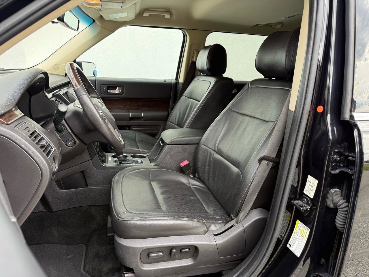 Used 2016 Ford Flex Limited AWD/4WD image 3