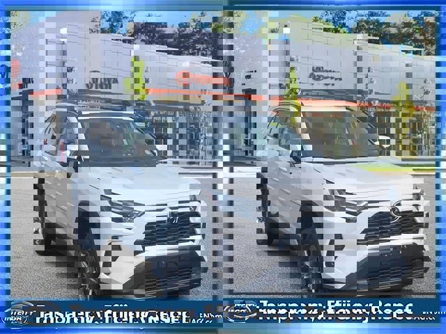 Used 2025 Toyota RAV4 XLE w/ Convenience Package image 1