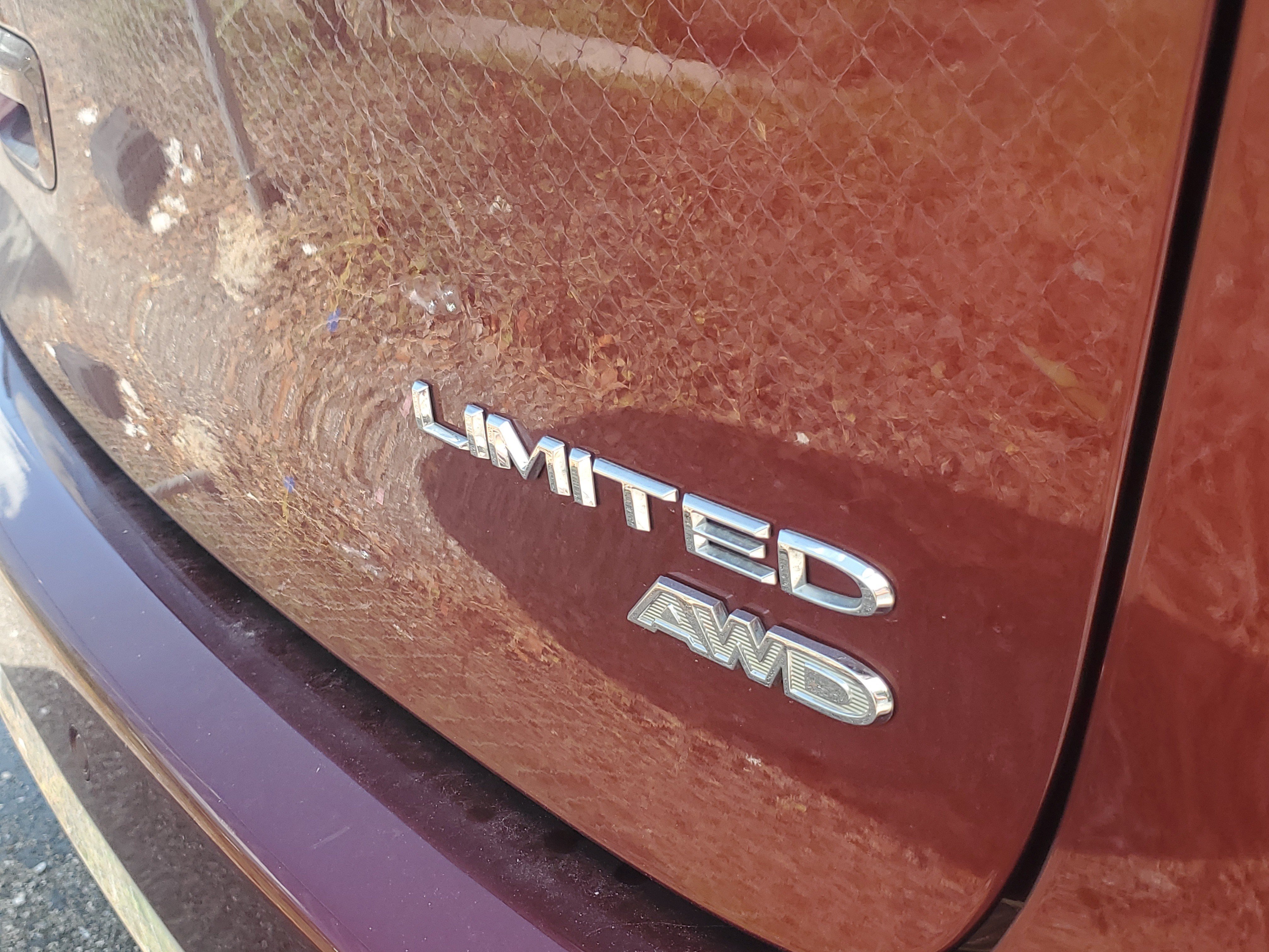 Used 2021 Chrysler Pacifica Limited w/ Premium & Safety Sphere Group AWD/4WD image 6