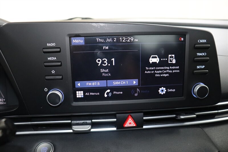 Used 2021 Hyundai Elantra SEL FWD image 12