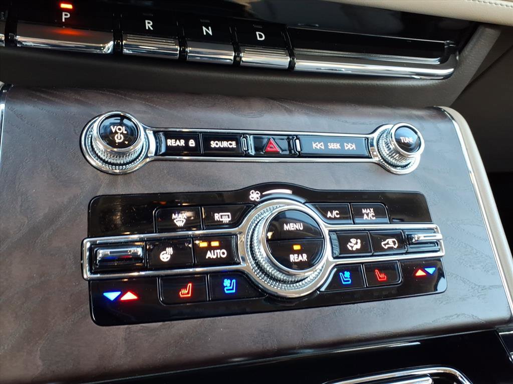 Certified 2023 Lincoln Aviator Reserve w/ Equipment Group 201A image 23