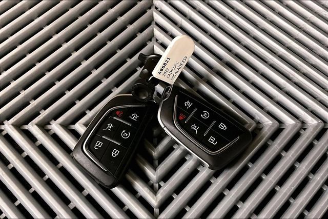 Used 2022 Cadillac Escalade ESV Sport Platinum image 11