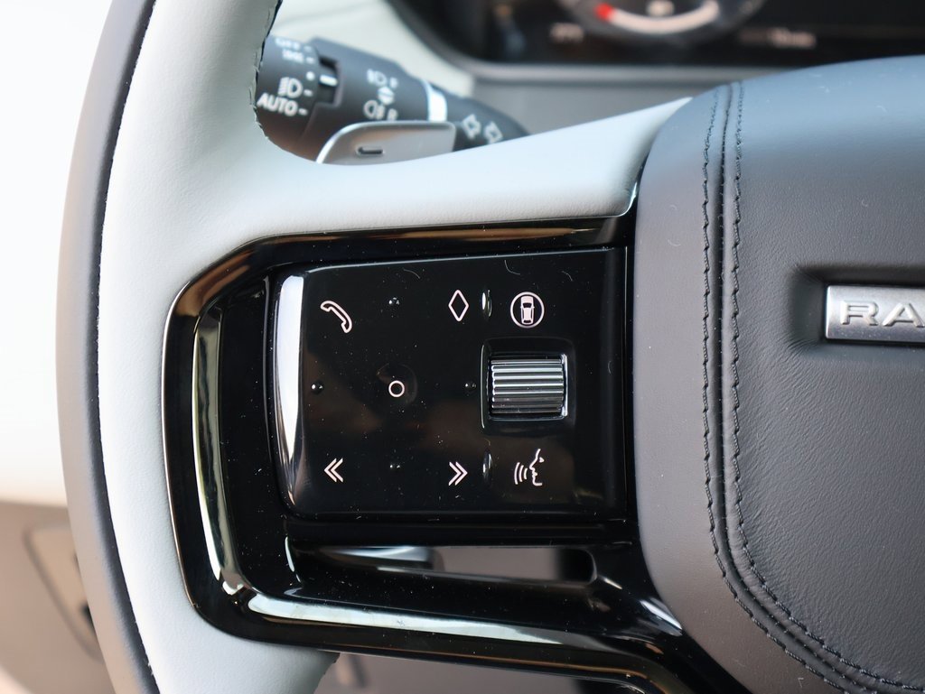 New 2026 Land Rover Range Rover Velar Dynamic SE image 32