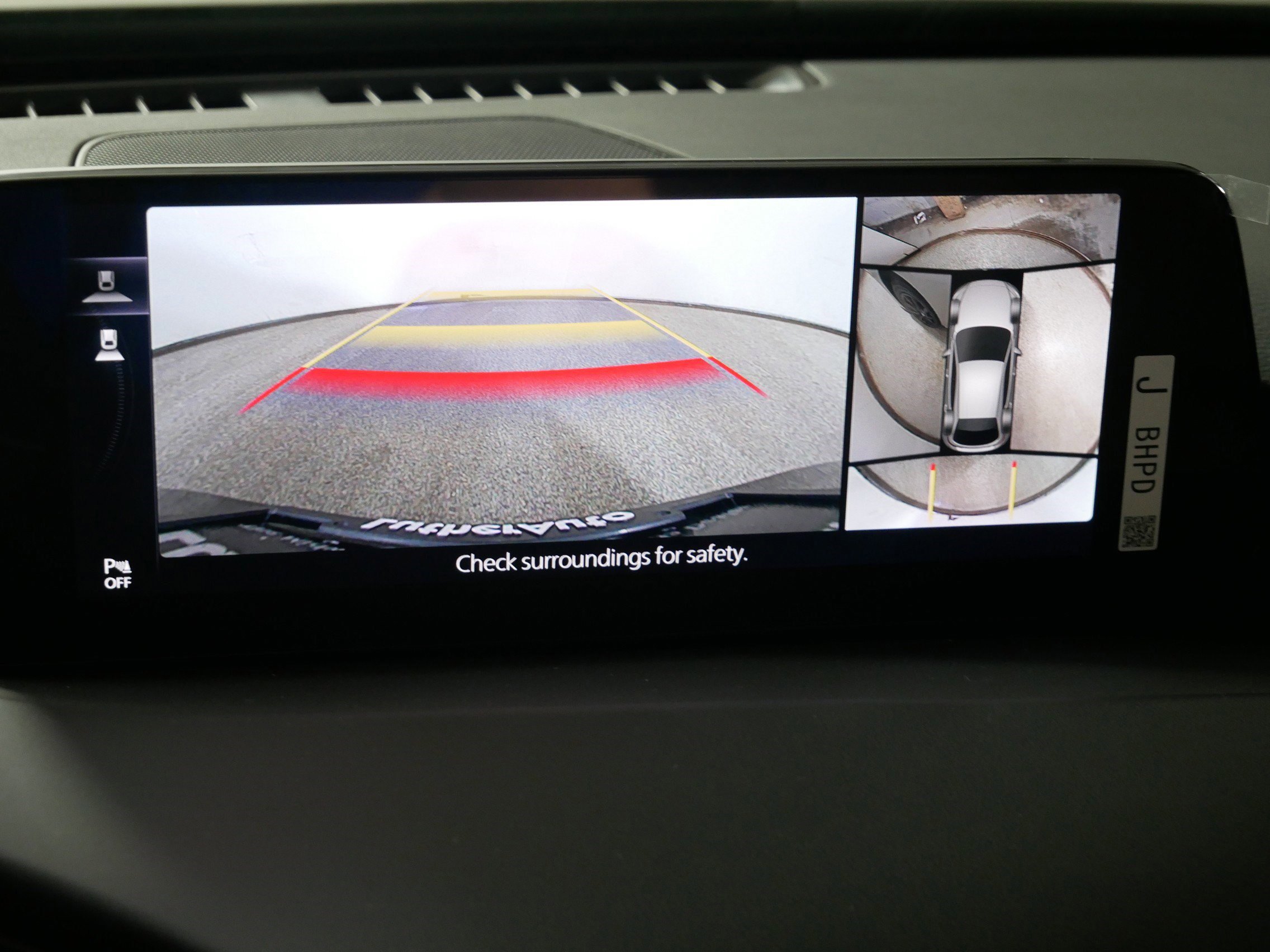 New 2026 MAZDA MAZDA3 Hatchback w/Premium Plus Pkg image 9