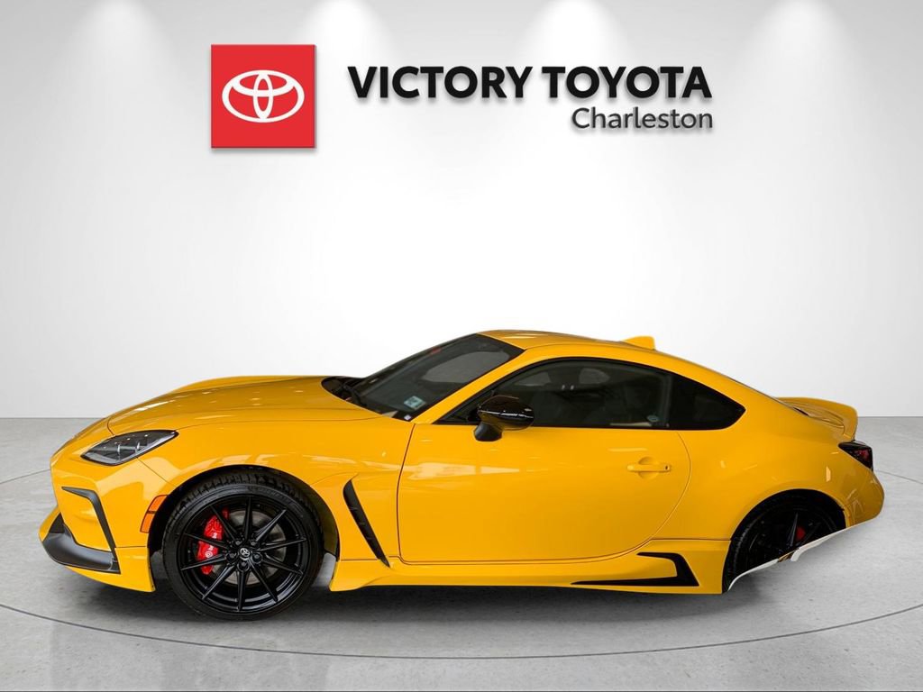 New 2026 Toyota GR86 YUZU Limited image 2
