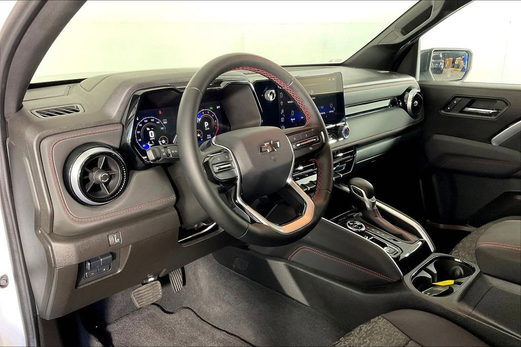 Used 2025 Chevrolet Colorado Z71 image 18