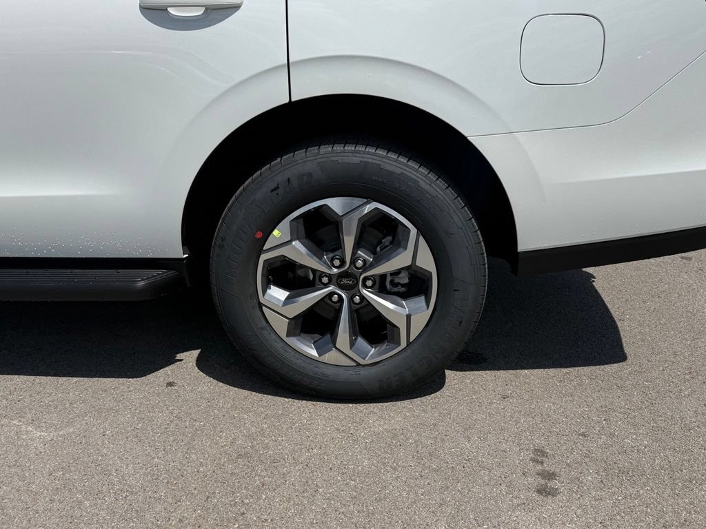 New 2027 Ford Expedition Active RWD image 42