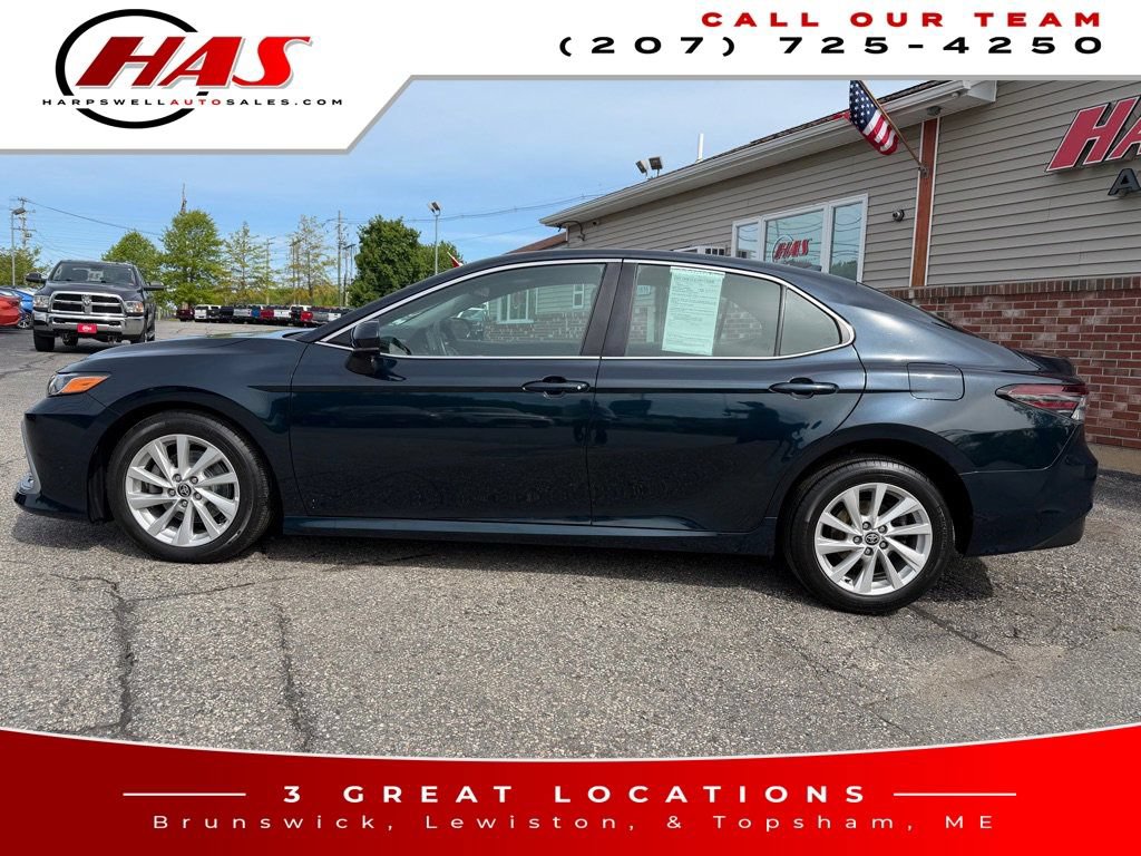 Used 2021 Toyota Camry LE w/ Carpet Mat Package (TMS) AWD/4WD image 3