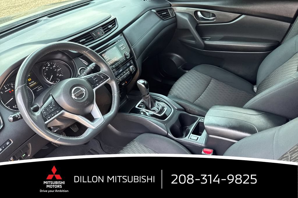 Used 2017 Nissan Rogue SV AWD/4WD image 10