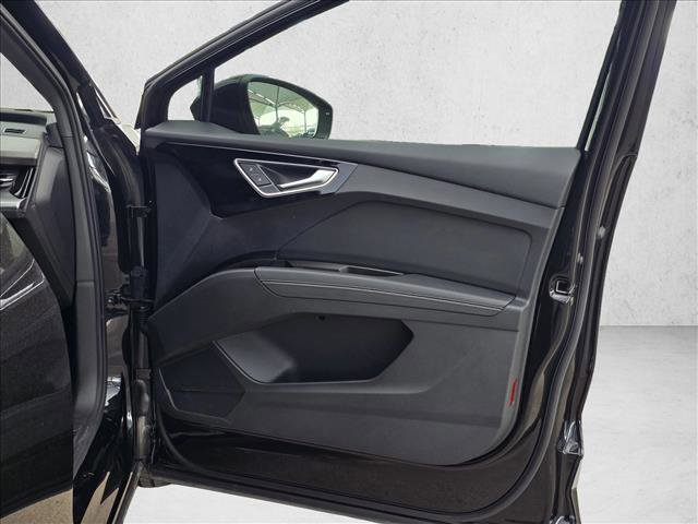 Used 2023 Audi Q4 e-tron Premium Plus w/ Premium Plus image 10