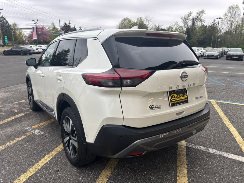 Used 2023 Nissan Rogue SL w/ SL Premium Package image 5