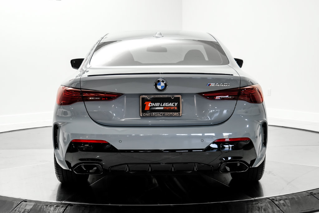 Used 2025 BMW M440i Coupe w/ Premium Package RWD image 11