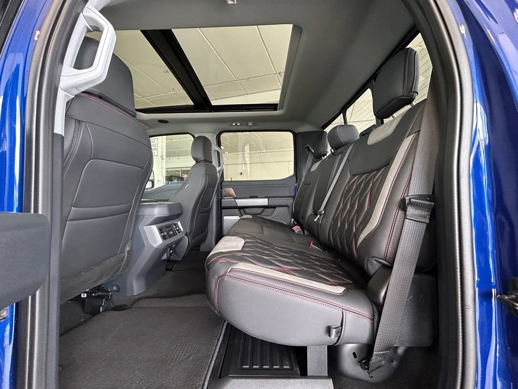 New 2026 Ford F250 Lariat w/ Black Appearance Package AWD/4WD image 36