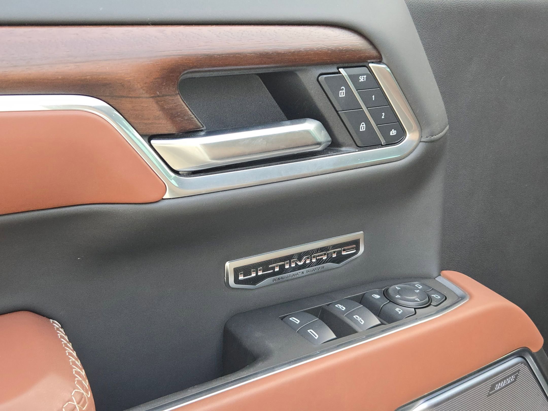 Used 2025 GMC Sierra 1500 Denali Ultimate image 13