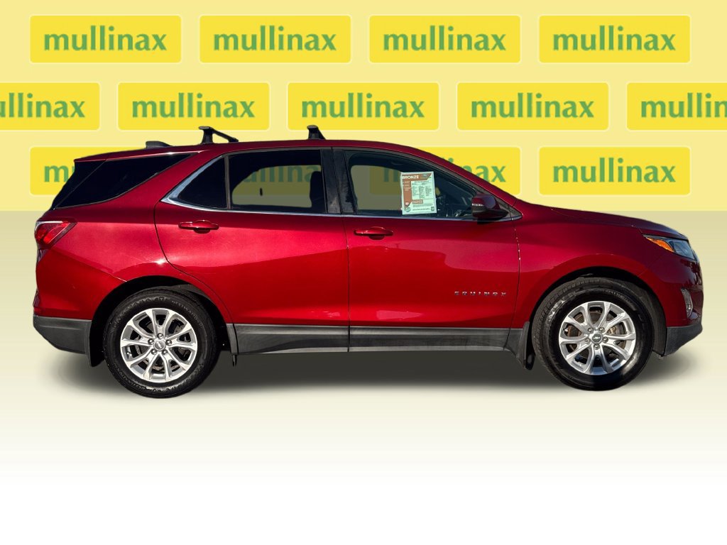 Used 2018 Chevrolet Equinox LT FWD image 2