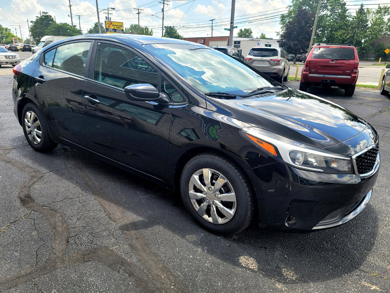 Used 2018 Kia Forte LX w/ LX Rear Camera Package image 3