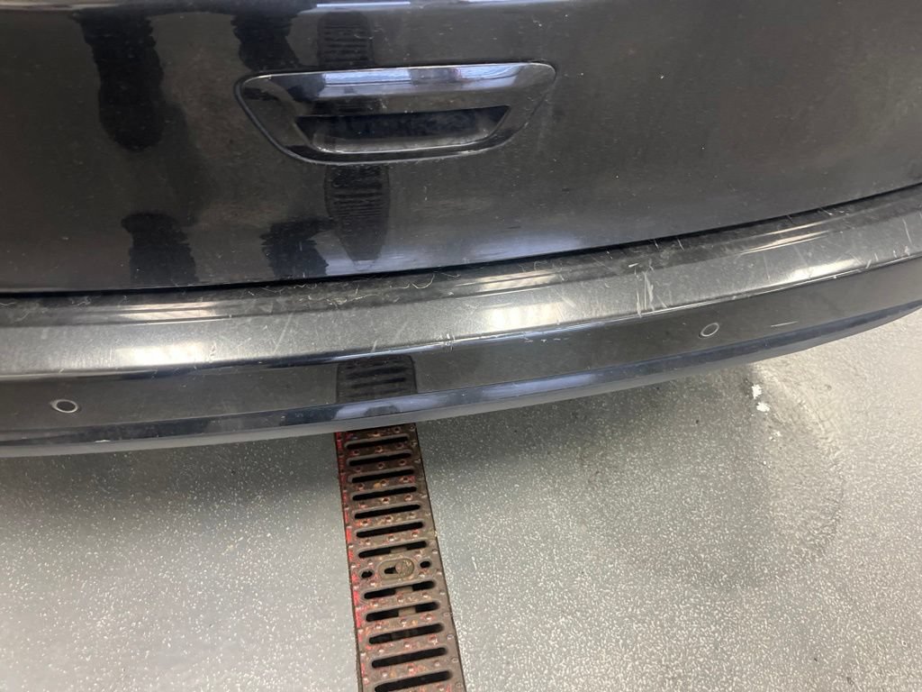 Used 2018 Chrysler Pacifica Touring-L w/ S Appearance Package FWD image 10